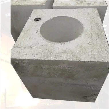 Opeka za bunar lonac. Čelična lonac. Vatrostalne cigle